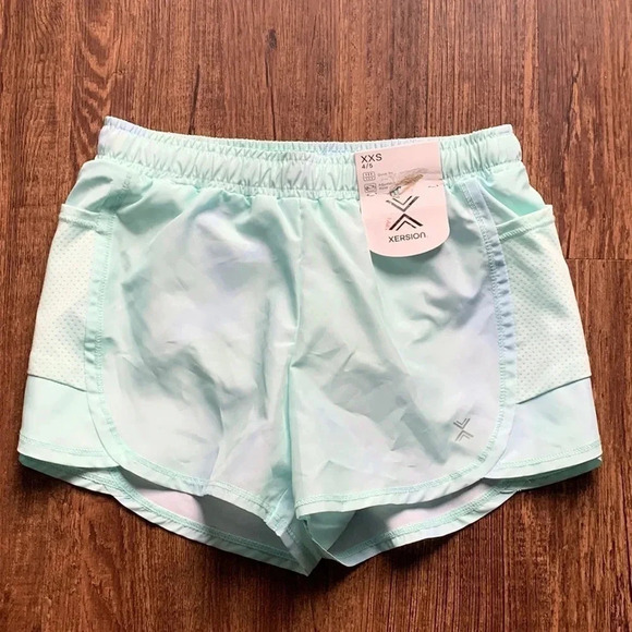 Girls Xersion Athletic Shorts Aqua Tie Dye 4/5 - Picture 1 of 8
